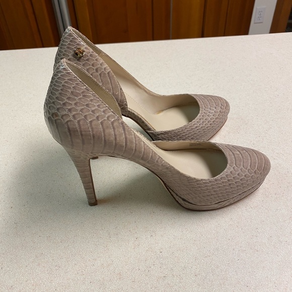 Calvin Klein Women's Heels Size 9 - Picture 2 of 10